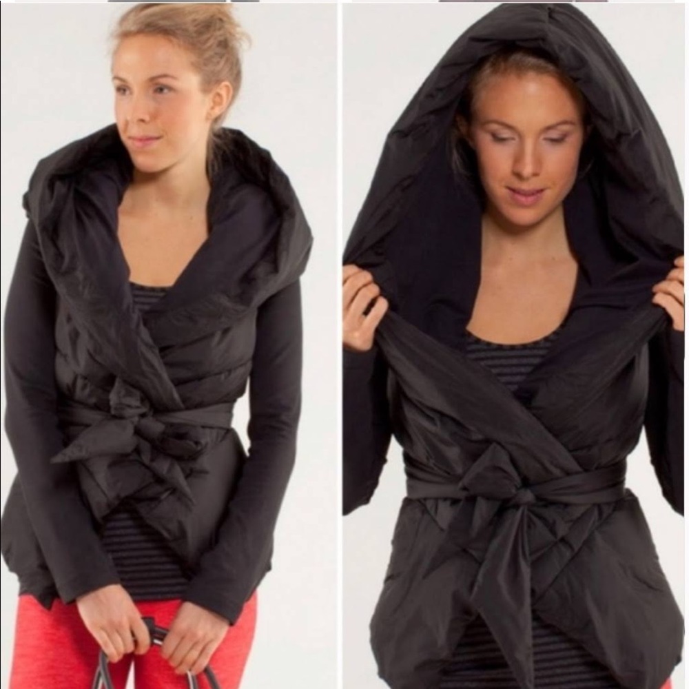 Lululemon Down To The Studio Jacket
Black / Reversible Slub Black Vintage Size 4